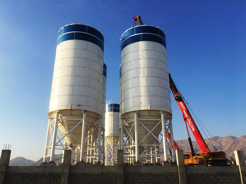 In 2019, Luwei exported 4 sets 1000T and 1 set 500T cement silos and pneumatic conveying equipment to Oman.